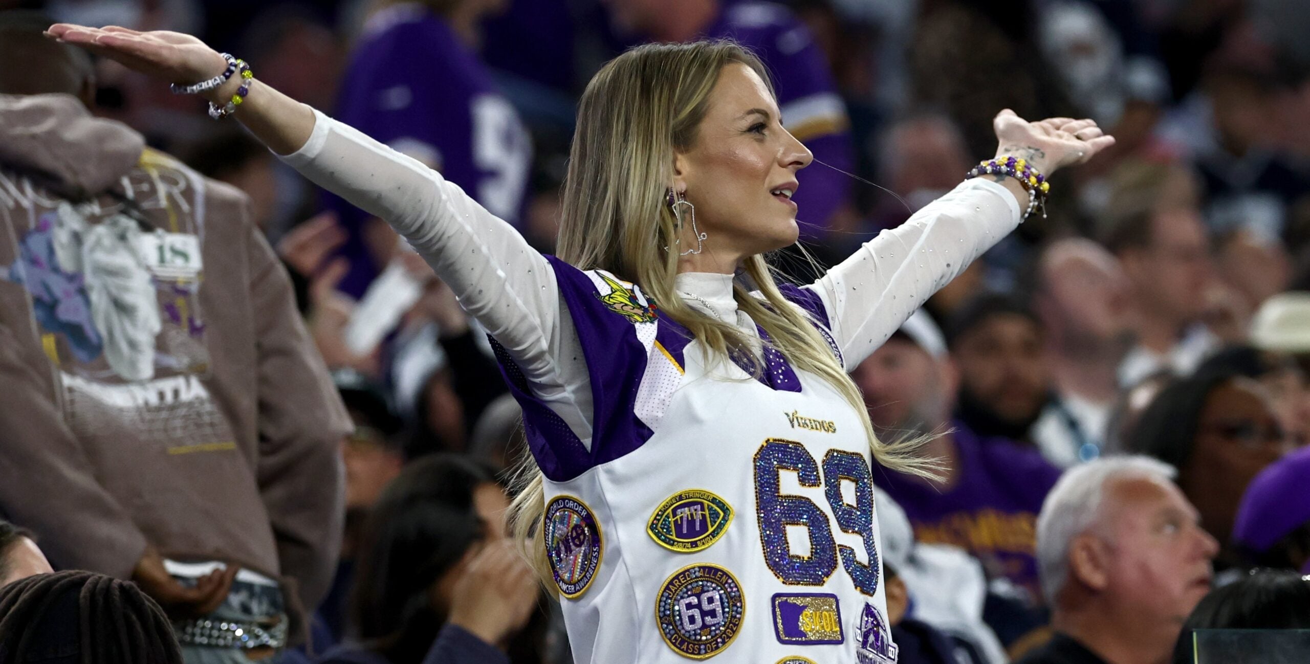 The Vikings’ Playoff Outlook | A 6-0 Football Team Look for Fireworks Instead of Fizzling — St. Paul Schools news